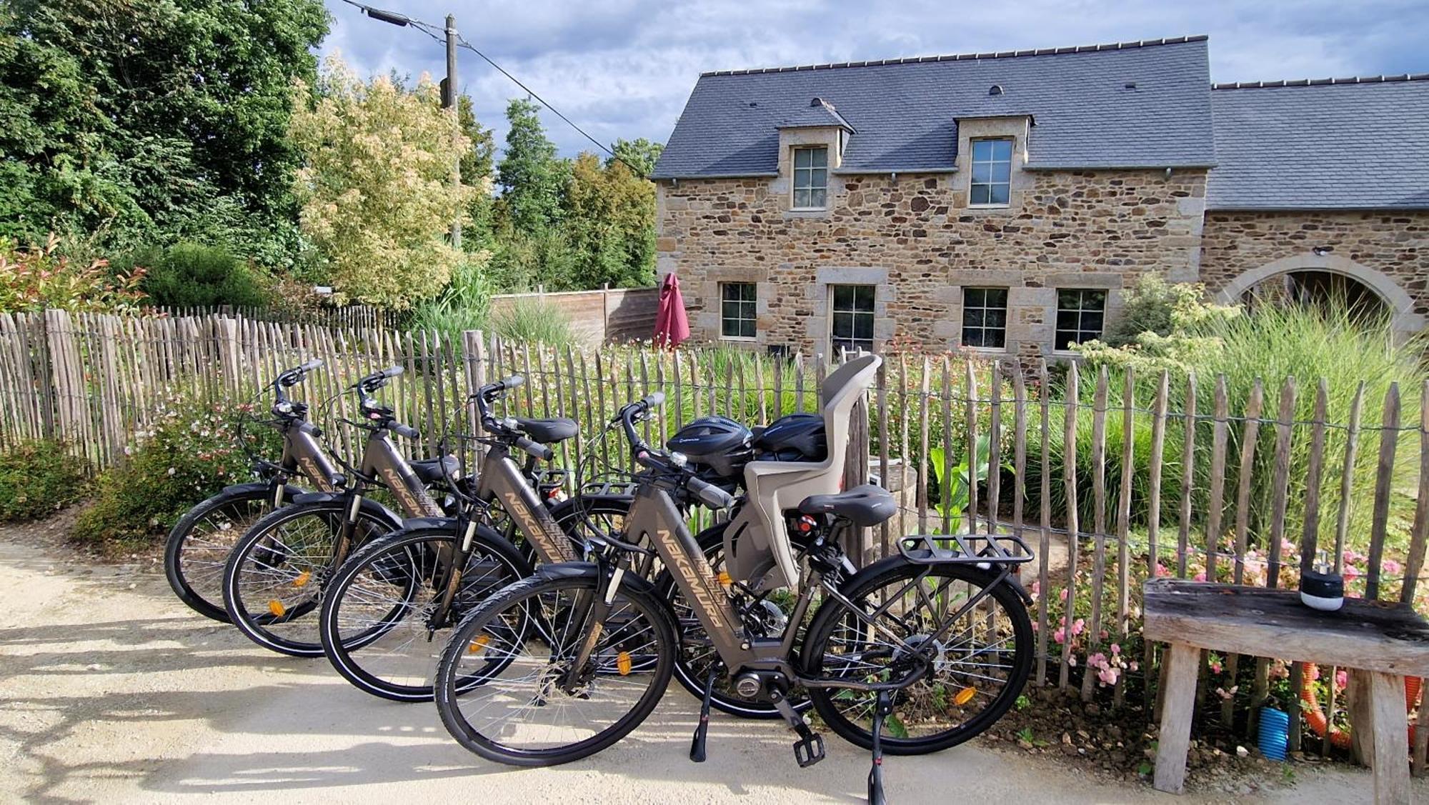 Les Gites Du Haut Pin Calorguen Buitenkant foto